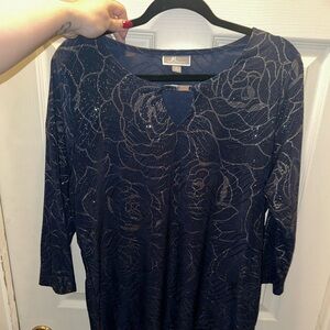 Blue silver three quarter sleeve top